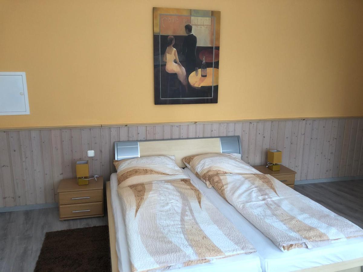 Pension Hansehof Salzwedel Ngoại thất bức ảnh